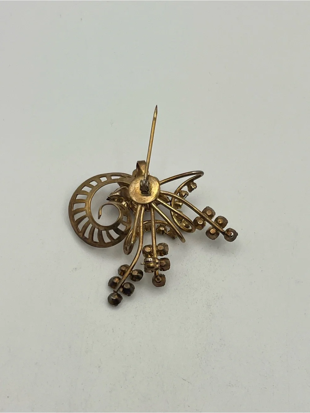 Red & clear rhinestone gold tone flower bow brooch pin or pendant for necklace
